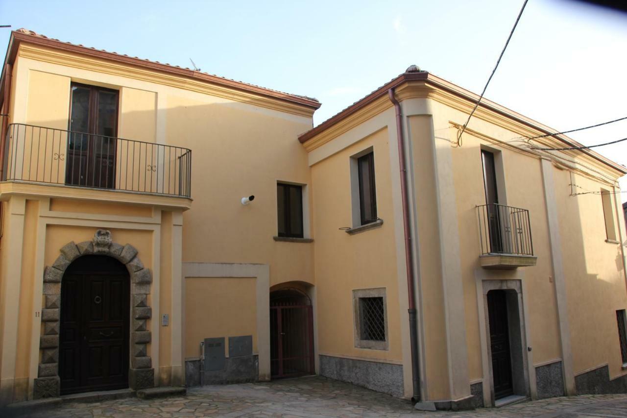 Torre di Ruggiero Le Vie Mediterranee מראה חיצוני תמונה