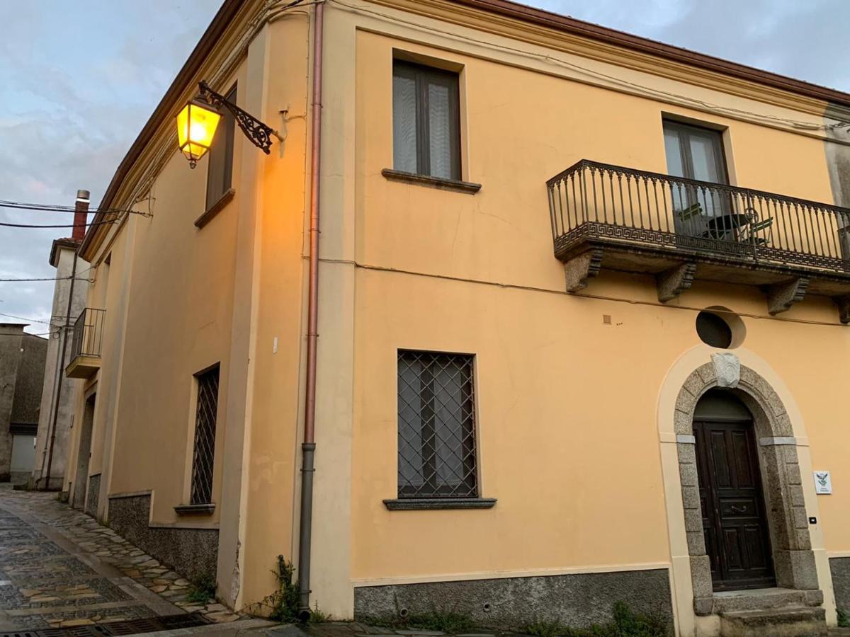 Torre di Ruggiero Le Vie Mediterranee מראה חיצוני תמונה