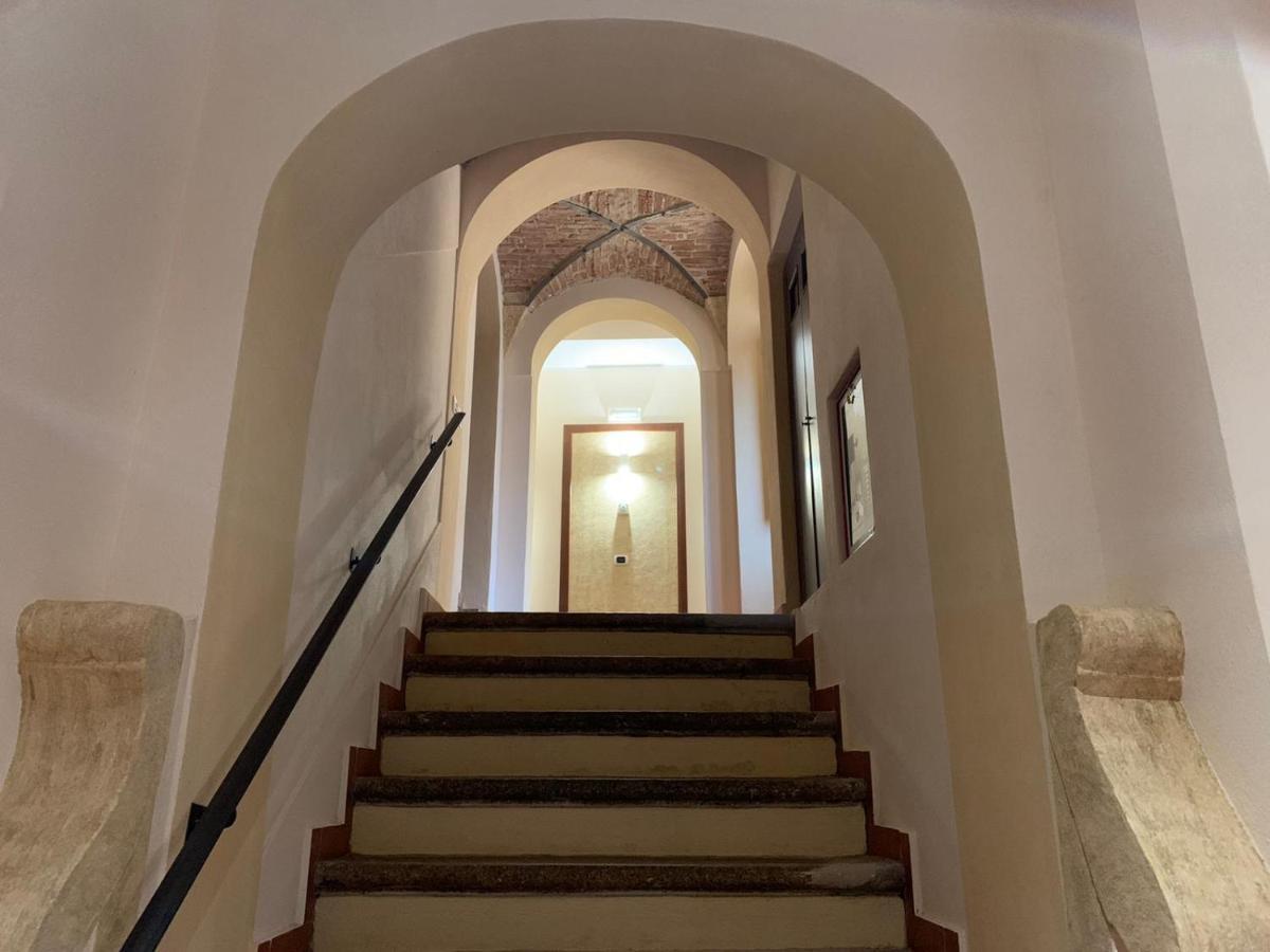 Torre di Ruggiero Le Vie Mediterranee מראה חיצוני תמונה